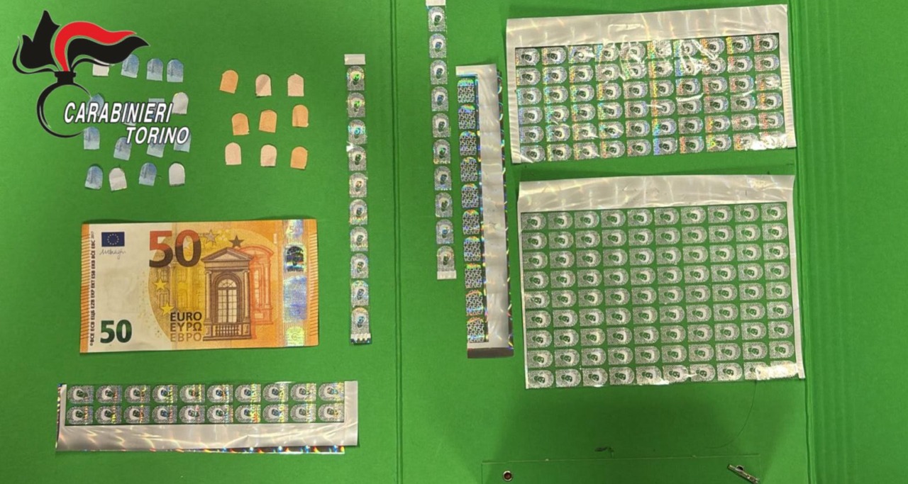 17enne arrestato a Strambino con 200 banconote false e materiale per la falsificazione