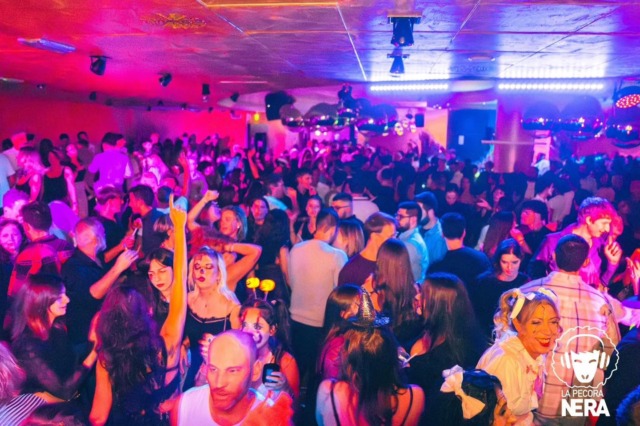 La Pecora Nera torna protagonista con la serata “Casinò Red Carpet”