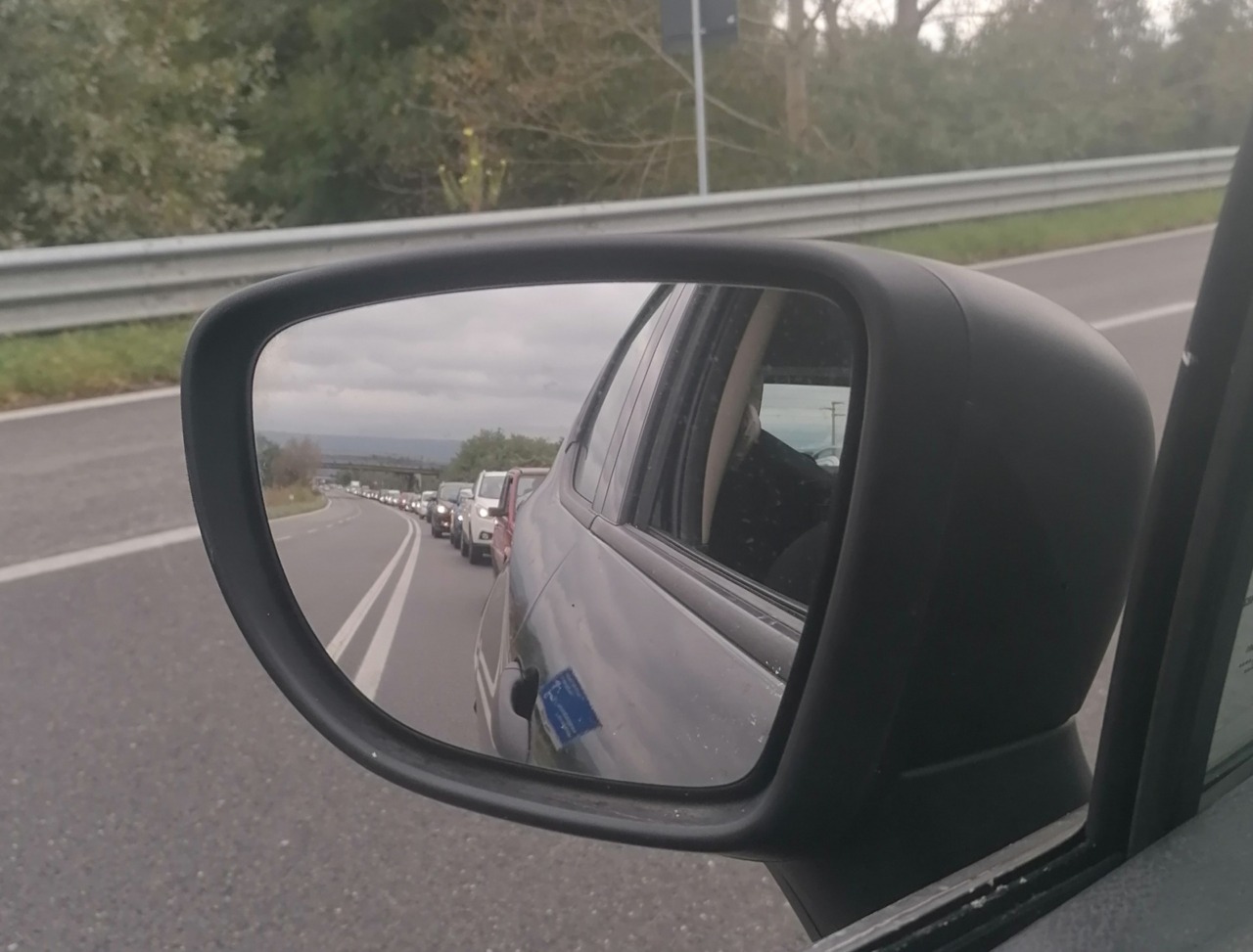 Ponte sul Chiusella, cantiere infinito… e code senza fine