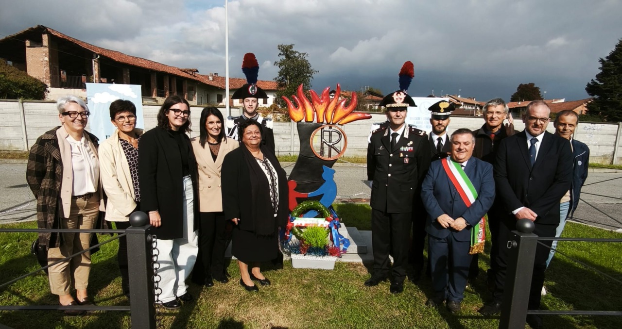 Valperga ha inaugurato un nuovo monumento dedicato ai Carabinieri
