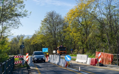 Riaperto (finalmente)  il ponte di Villanova  ma solo al “traffico leggero”