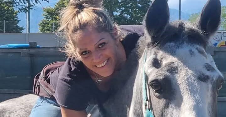 Non c’e l’ha fatta la 38enne che sabato scorso si era ferita con un colpo di pistola