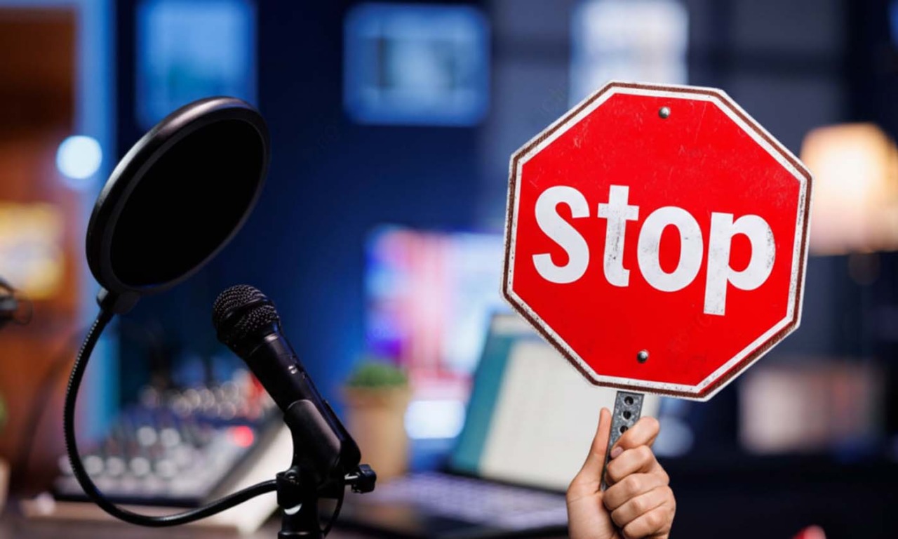 Taglio di 20 milioni l’anno alle TV e radio locali: “Scelta gravissima, a rischio pluralismo e occupazione”