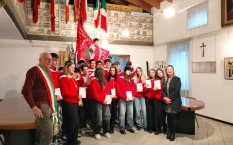 Consegnata una copia della Costituzione ai coscritti del 2008