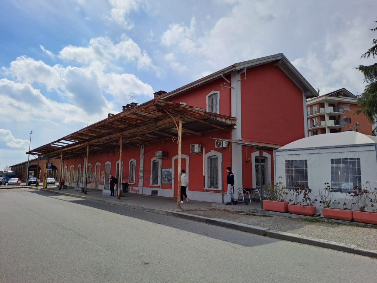 Completati i lavori di riqualificazione esterna dell’ex stazione ferroviaria di Castellamonte
