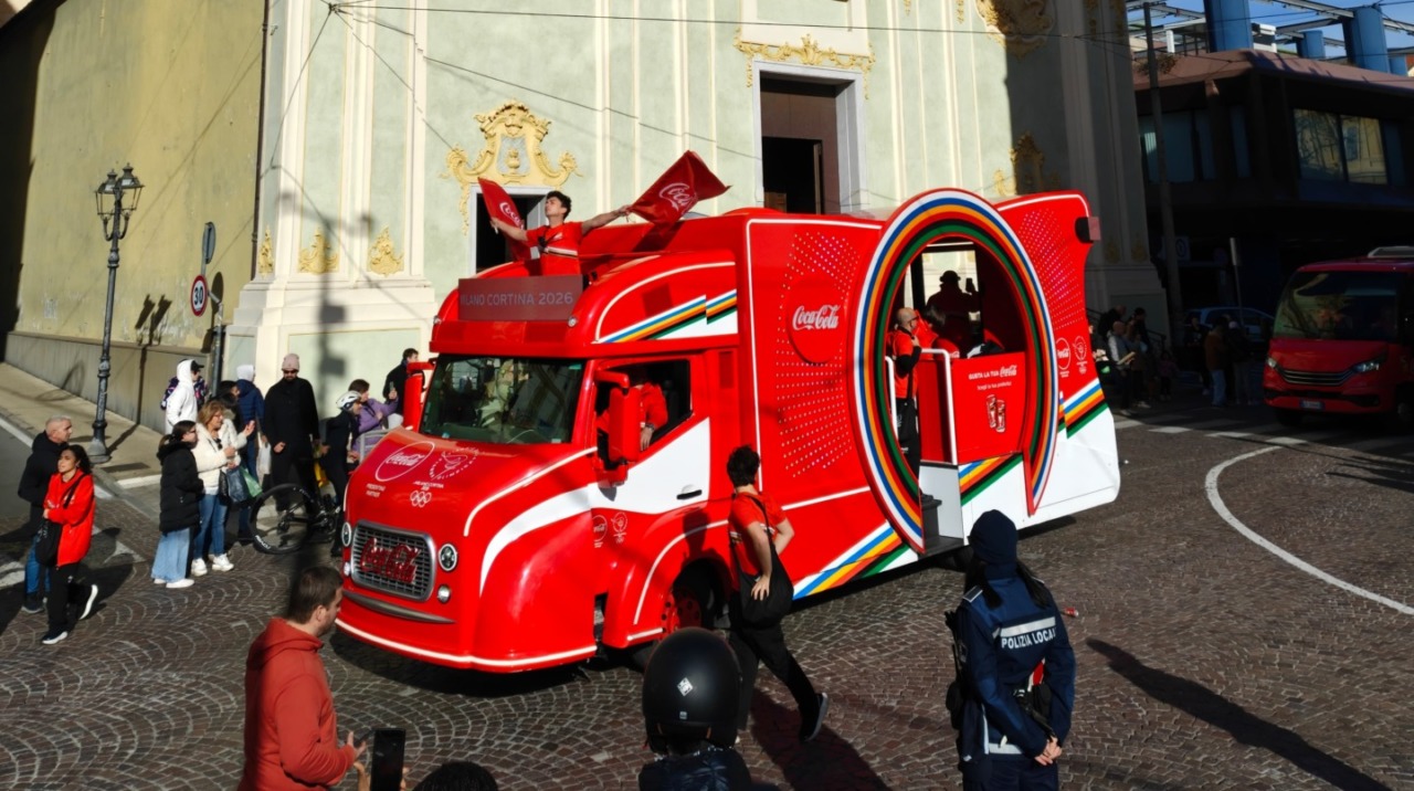 Fiamma Olimpica, in città l’accoglienza con i volontari dell’Ivrea Soccorso