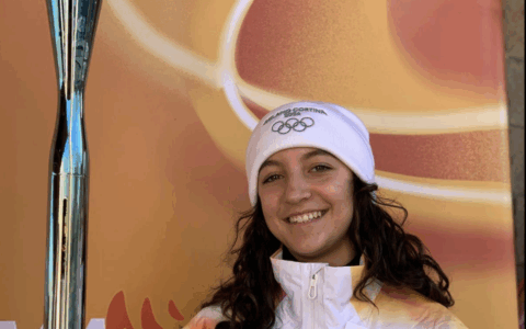 Marta Camerlo tedofora a Torino: la giovane Alfiere della Repubblica scelta dal Sermig