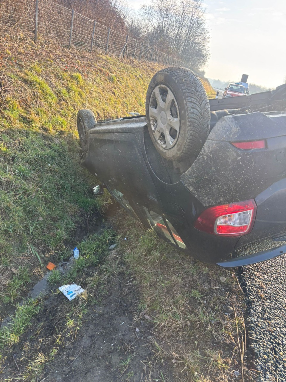 Incidente sull’A5 a San Giorgio: si ribalta a lato della carreggiata, un ferito