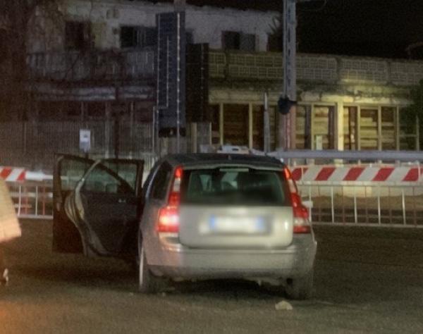 Volpiano, tampona e poi scappa senza compilare il cid