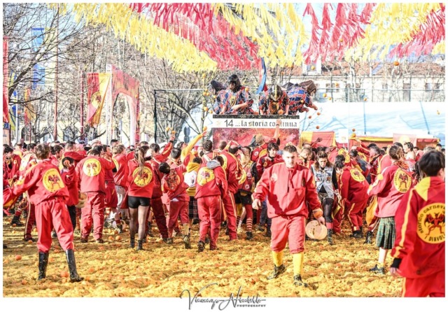 Carnevale di Ivrea 2026, tutti i vincitori della Battaglia delle Arance