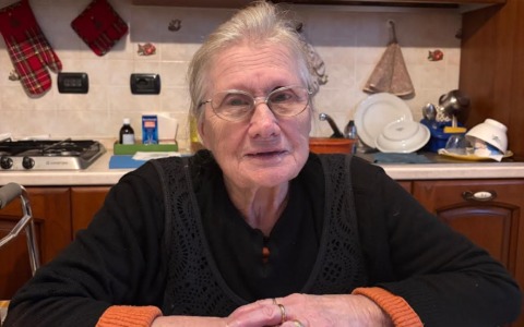 Truffata dal suo tutore mentre è in ospedale, ma la legge non può fare nulla