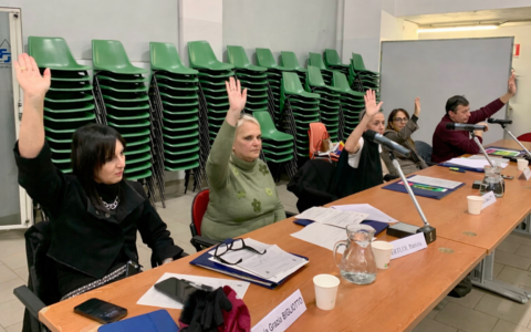 Opposizioni all’attacco in Consiglio: tre mozioni contro la Giunta Panichelli