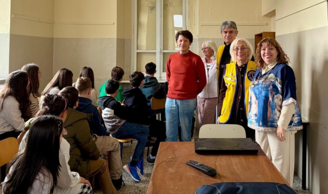 “Acqua = Vita”, il Lions Club Rivarolo Canavese porta l’educazione ambientale a scuola