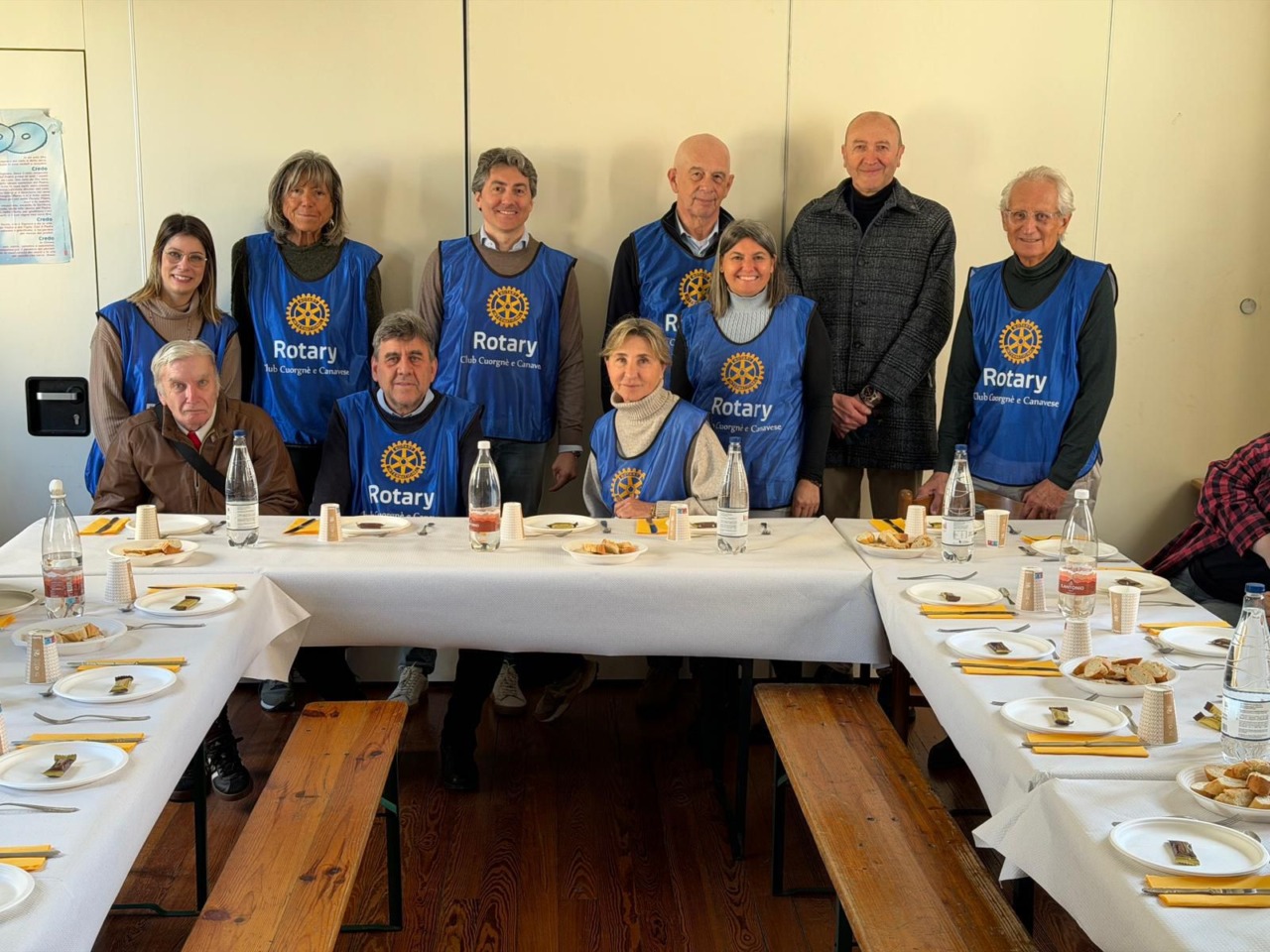 “Un Piatto, un Sorriso”: il Rotary Cuorgné e Canavese a pranzo con le persone fragili