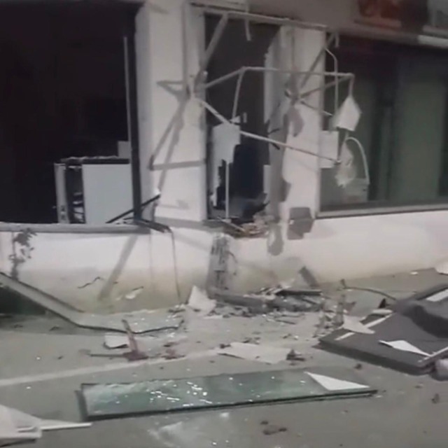 Assalto nella notte al bancomat UniCredit di Robassomero