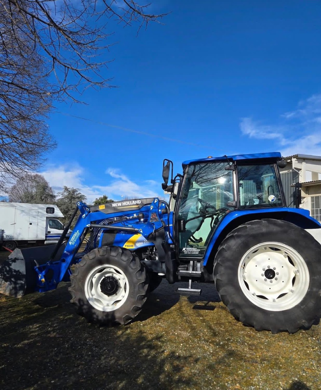 Trattore rubato a Ciconio: appello sui social per ritrovare un New Holland 5040