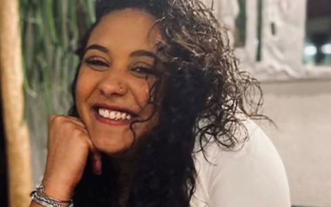 Funerali di Giada Simeone a Leini: l’ultimo saluto alla giovane di 24 anni e l’appello del papà a Max Pezzali