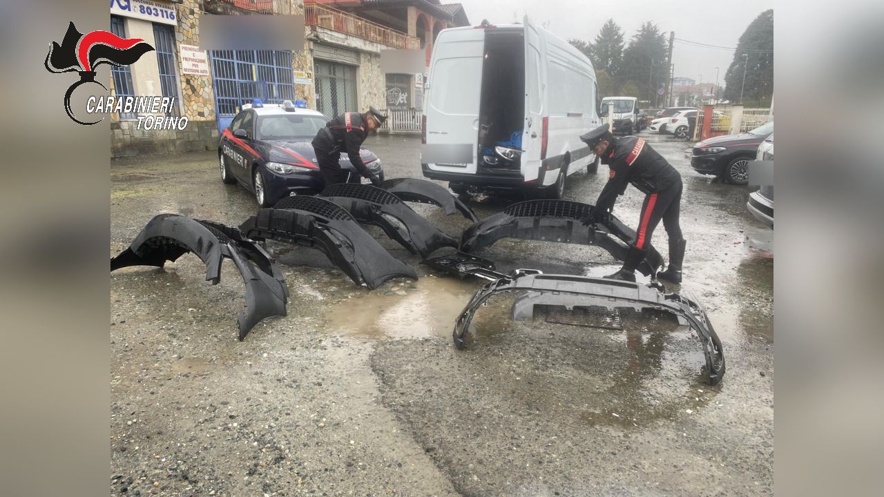 Tentato furto da 80.000 euro in un’azienda di auto da corsa