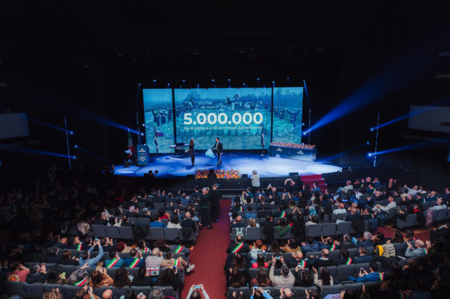 San Giusto Canavese premiato “Comune Plastic Free”: il riconoscimento nazionale per l’impegno ambientale