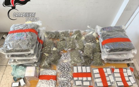 Maxi sequestro di droga a Rivarolo: 18 chili tra hashish e marijuana, arrestato 38enne