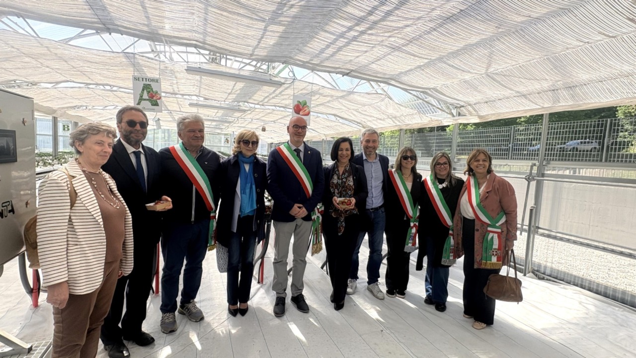 L’Istituto Albert di Lanzo guarda al futuro: inaugurata la nuova serra idroponica hi-tech