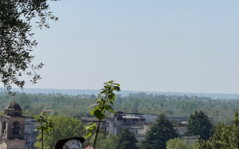 Incidente sul lavoro a Castellamonte: 50enne precipita dal tetto, è codice rosso al CTO