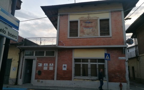 “Salviamo l’ex asilo di Pietro Monte”