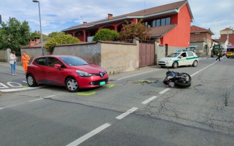 Scontro auto-moto tra via Trento e via Cadore: un ferito