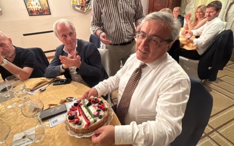 Una torta speciale (tricolore) per Pasquale Mazza