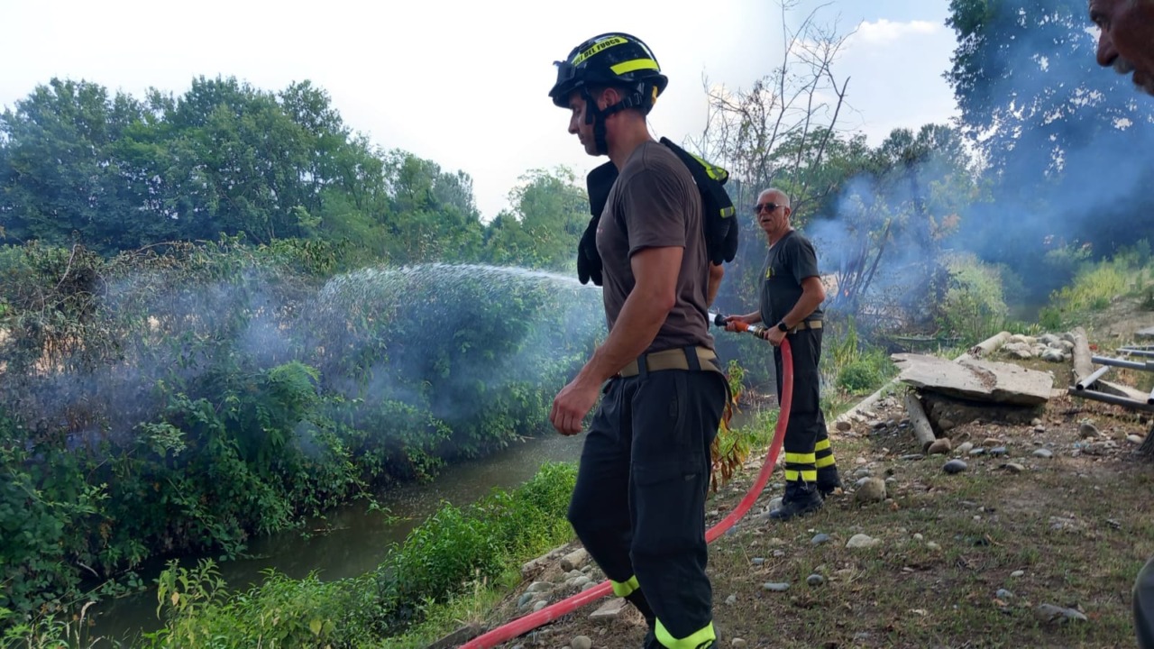 Grosso incendio a Mappano: a fuoco diversi ettari di campagna