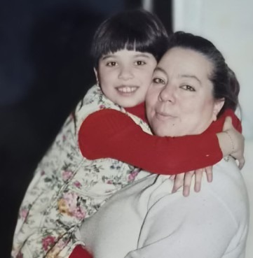 L’accorato appello di Elena in cerca della sua famiglia affidataria