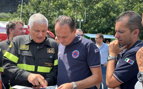 Incendi Valprato Soana e Piemonte: massima allerta per i boschi, i fronti del fuoco
