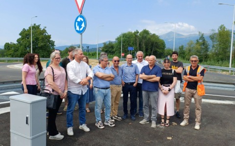 Alto Canavese, inaugurata la nuova rotatoria sulla SP58 a Spineto: svolta per la sicurezza stradale