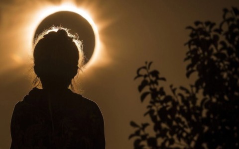 Stasera l’eclissi di sole. Nel Canavese la vedremo dopo le 19,30