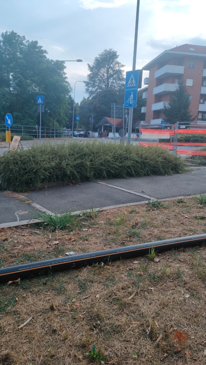 Scontro tra auto e Vespa: soccorso in elicottero un uomo di 49 anni