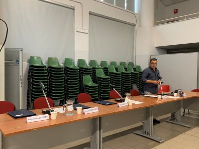I gruppi di opposizione abbandonano l’aula: «Non saremo complici di una maggioranza che rifiuta il confronto»
