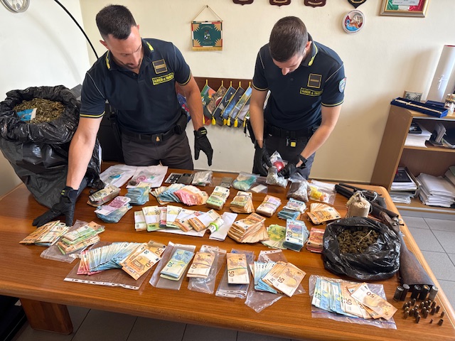 Smantellata la rete dello spaccio: 7 arresti e sequestri per oltre 116mila euro