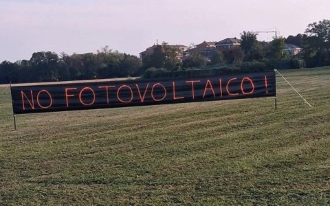 A San Carlo, 5.000mq. di fotovoltaico. Il sindaco: «Ho cercato di impedirlo, ma non ci sono riuscito»