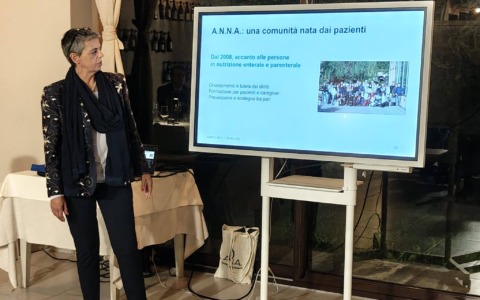 Una sacca nutrizionale può salvare una vita. Ma la cura non finisce lì